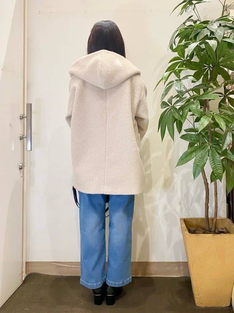 AYUMIさんの「SHOO･LA･RUE｜【あったか/SS-LL】裏微起毛 ストレートデニムパンツ」を使ったコーディネート