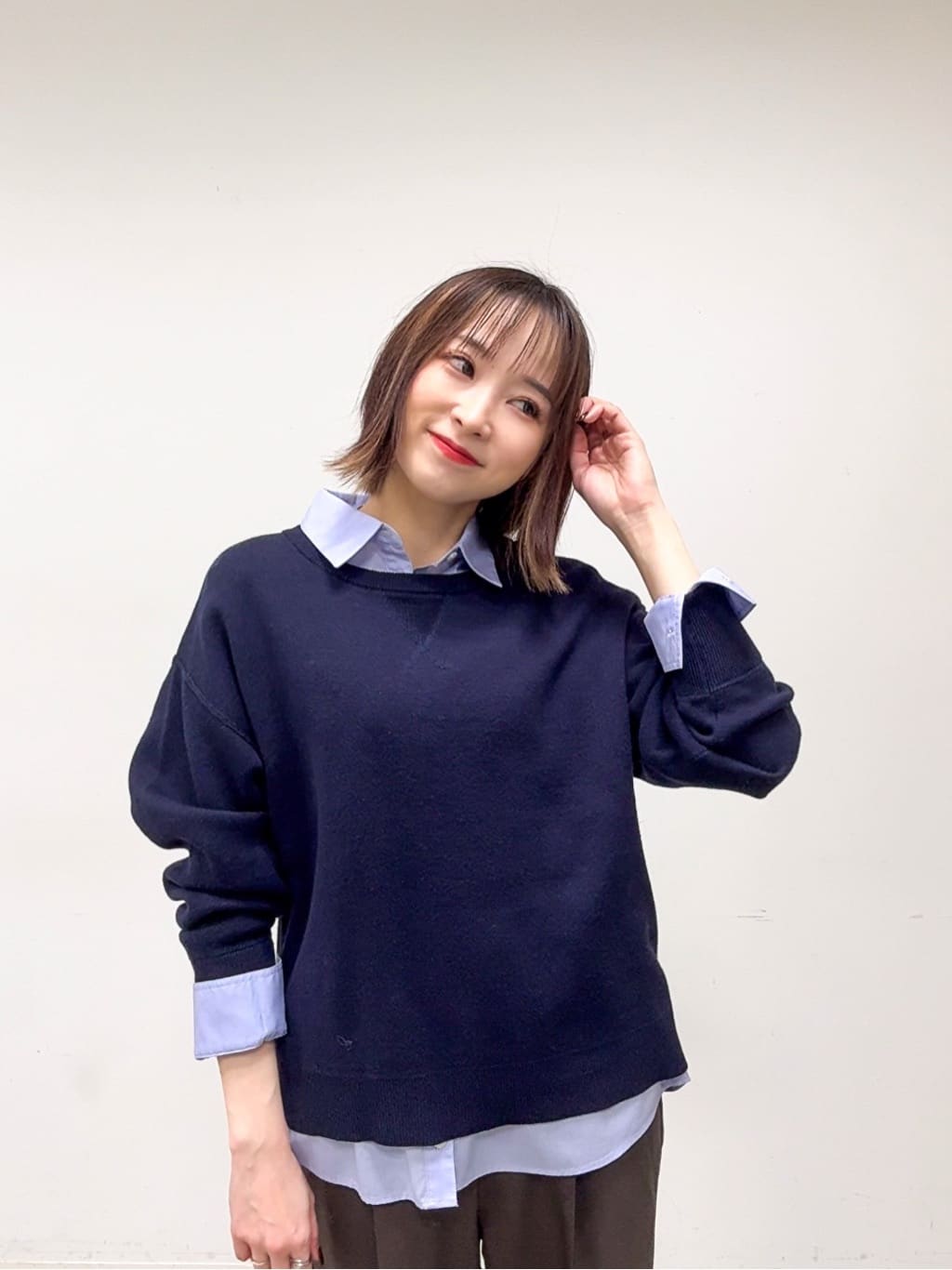 𝐜𝐡𝐢𝐤𝐚さんの「SHOO･LA･RUE｜【洗濯機可/ちくちくしにくい】大人カジュアルを叶える スウェットライクニット」を使ったコーディネート