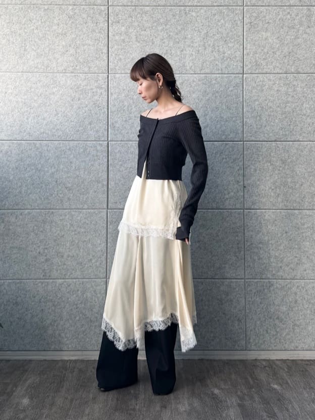 designer yukaさんの「CODE A｜lingerie mood lace skirt」を使ったコーディネート