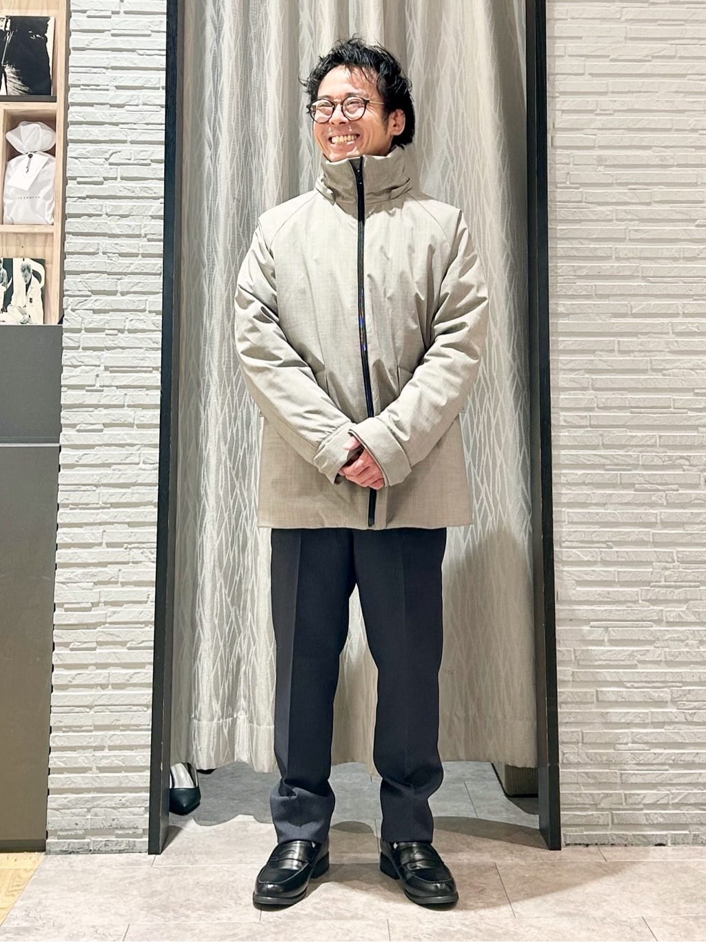 KENJI Iさんの「THE SHOP TK｜【軽くて、暖かい】SORONA／ソロナ 中綿ブルゾン 防風/軽量/洗濯機OK/フード脱着可」を使ったコーディネート