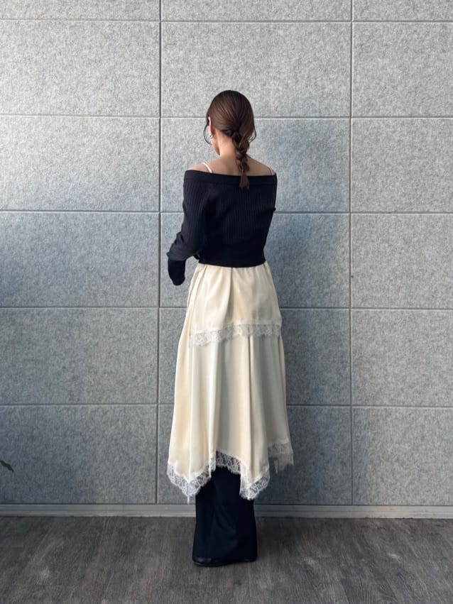 designer yukaさんの「CODE A｜lingerie mood lace skirt」を使ったコーディネート