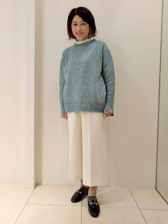 u-macoさんの「UNTITLED｜【ゆったり】三つ杢カラーニット」を使ったコーディネート