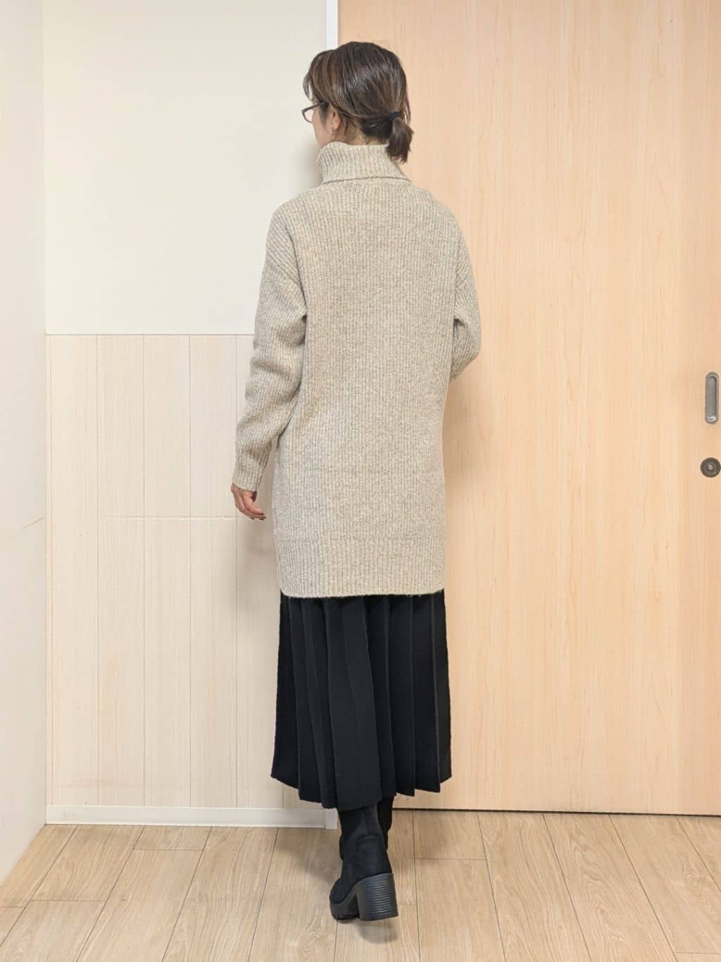 YuAさんの「SHOO･LA･RUE｜【洗濯機可/S-LL/体型カバー】女性らしい美シルエット チュニックニットワンピース」を使ったコーディネート