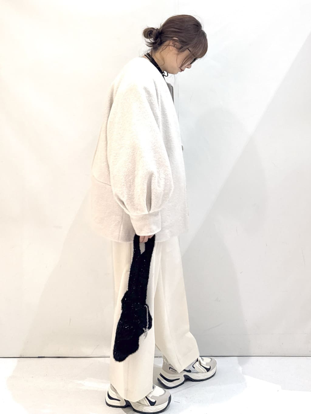 やすさんの「OPAQUE.CLIP｜ウォームタッチ イージーワイドパンツ【洗濯機洗OK／ストレッチ】≪SS～LL≫」を使ったコーディネート