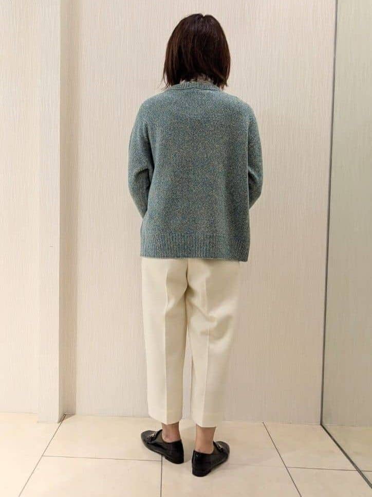 u-macoさんの「UNTITLED｜【ゆったり】三つ杢カラーニット」を使ったコーディネート
