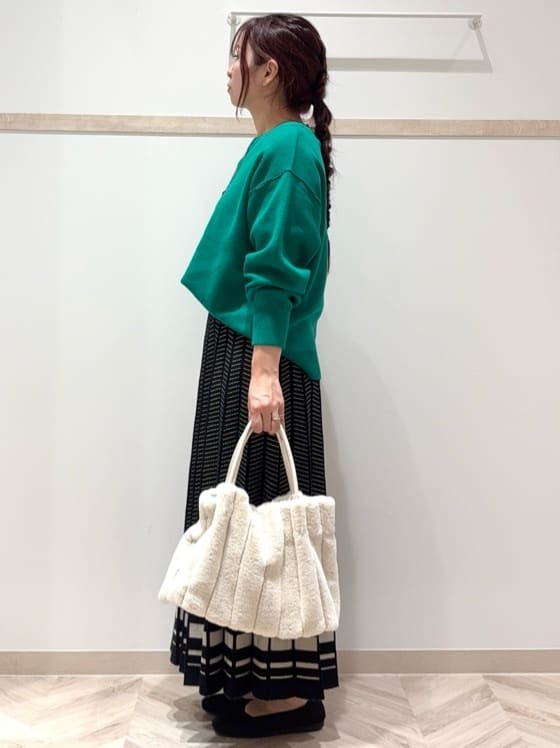 nanaさんの「SHOO･LA･RUE｜ラクチン フラットパンプス」を使ったコーディネート
