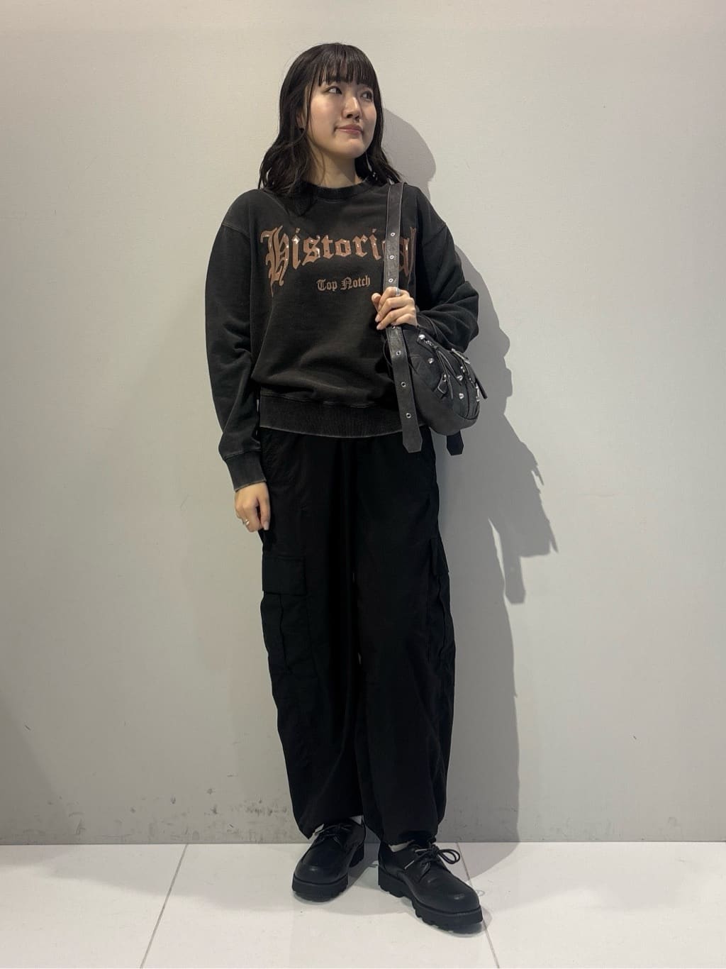 Akutagawaさんの「tk.TAKEO KIKUCHI｜カレッジフロッキープリントスウェット」を使ったコーディネート