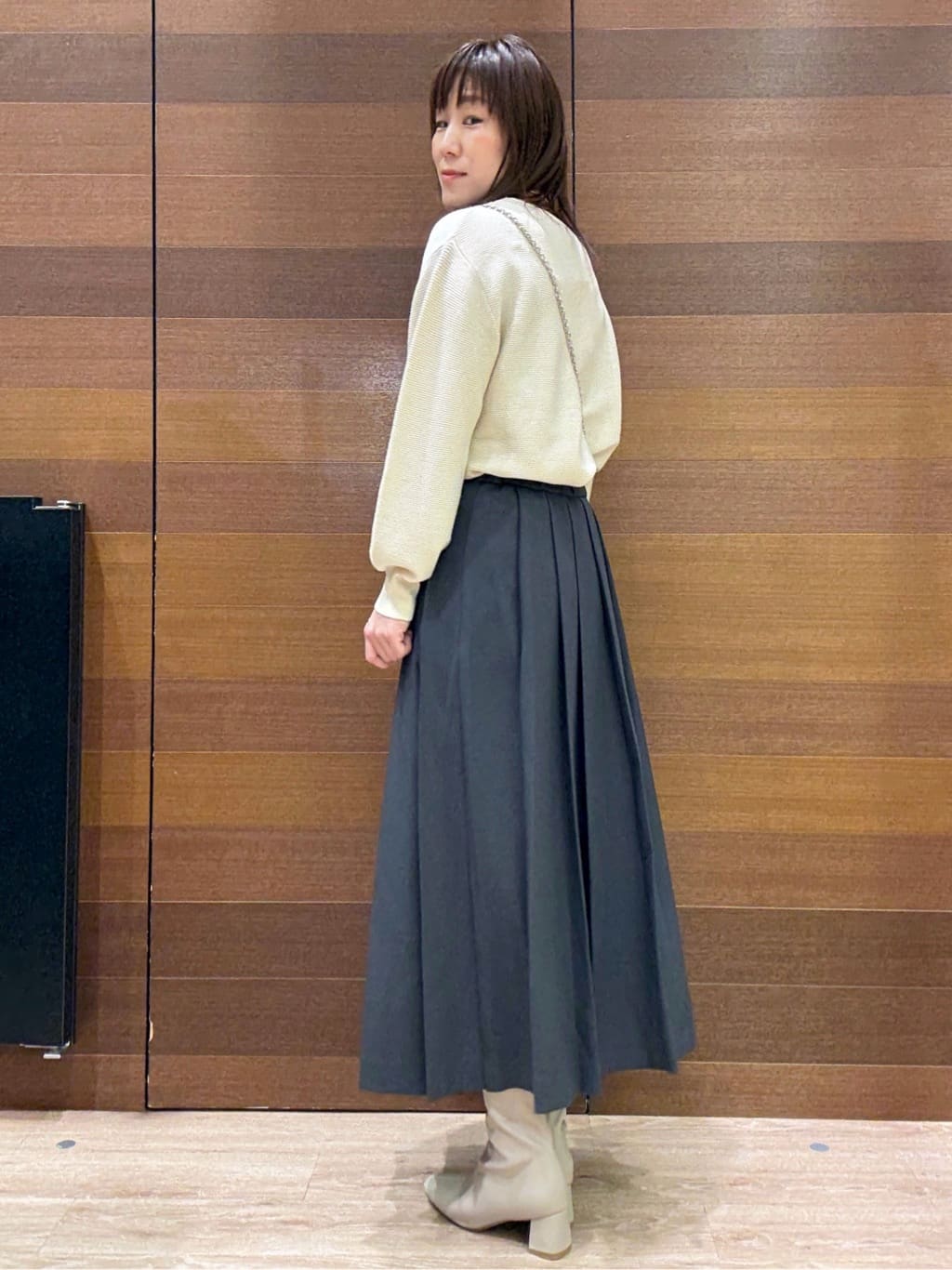 maichiさんの「OPAQUE.CLIP｜ラメガーターボートネックニット【洗濯機OK】」を使ったコーディネート