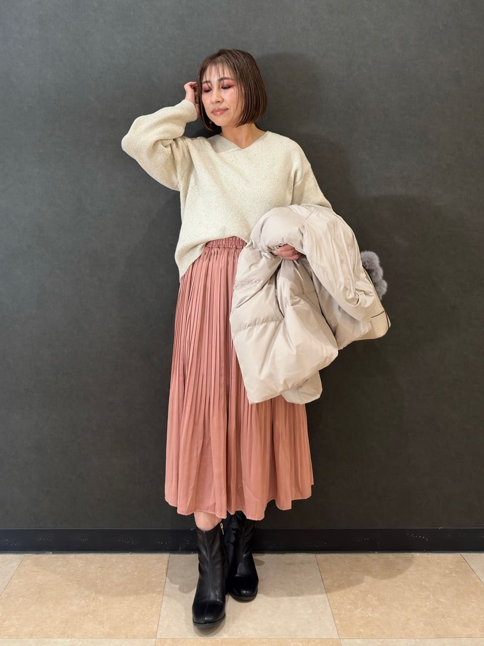 Megさんの「SHOO･LA･RUE｜【撥水/洗える】ショートフーディーダウン」を使ったコーディネート
