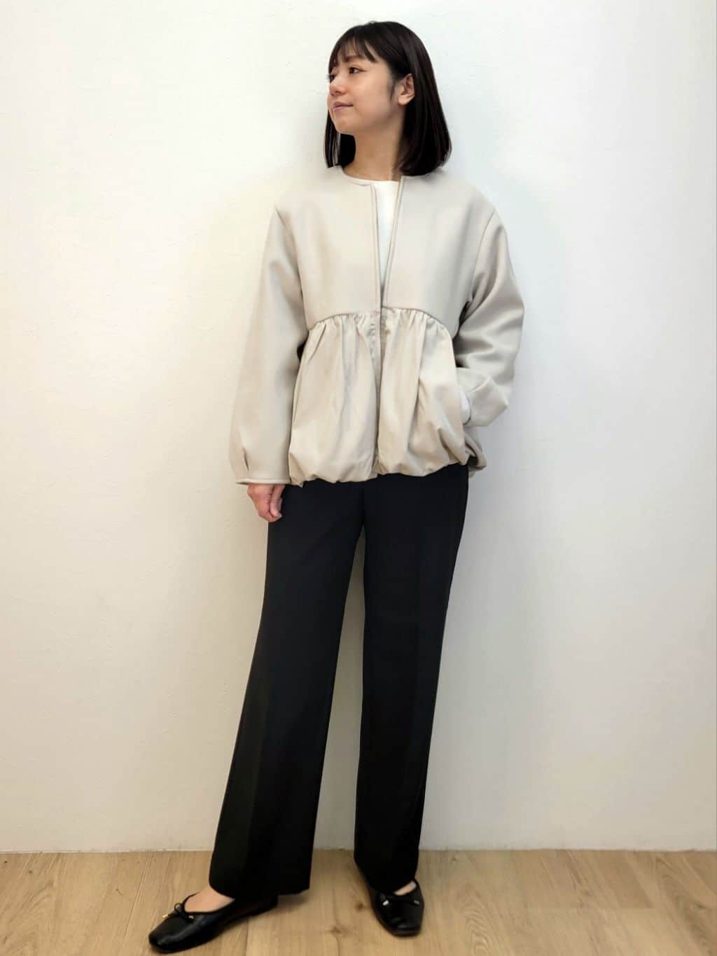 LISAさんの「OPAQUE.CLIP｜ウールライクペプラムドッキングアウター【洗濯機洗い可】」を使ったコーディネート