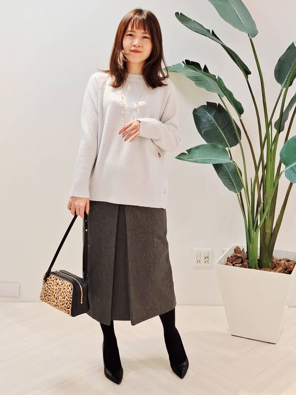 YuKaRiさんの「UNTITLED｜【重ね着もおすすめ/洗える】ウールカシミヤ クルーネックニット」を使ったコーディネート