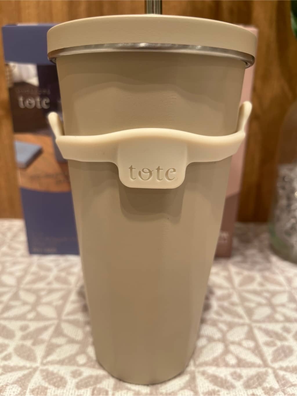 アリオ川口さんの「212 KITCHEN STORE｜ストロー付2wayタンブラー470ml モカ」を使ったコーディネート