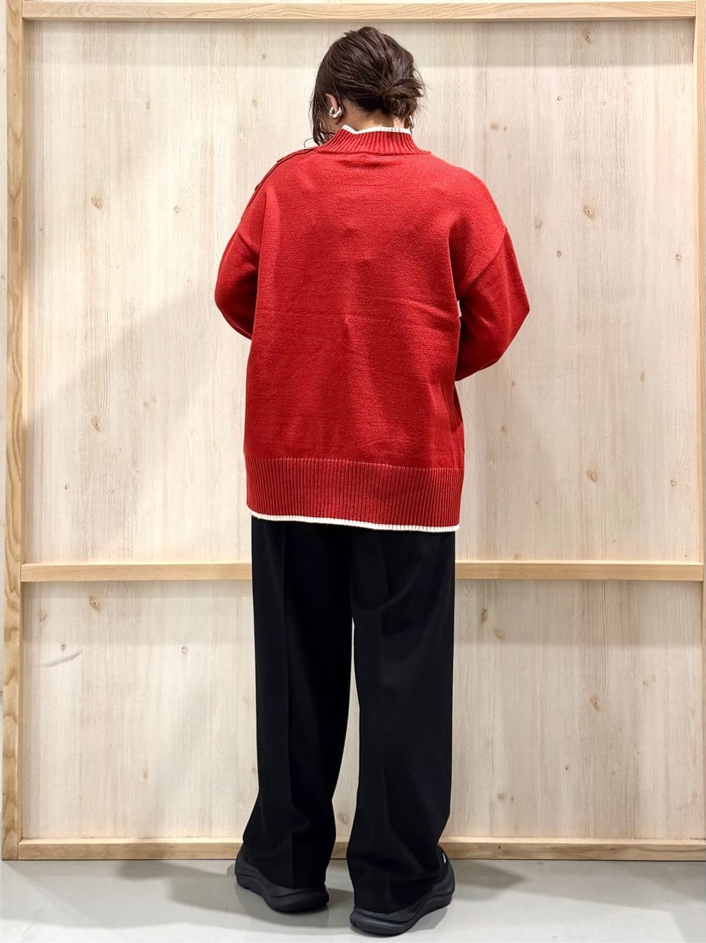 nanaさんの「THE SHOP TK｜プラスするだけでこなれ見え ボアベスト」を使ったコーディネート