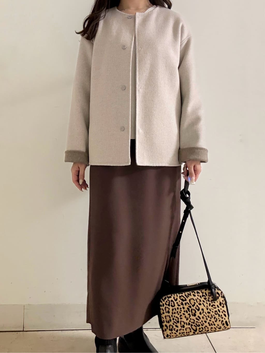 kahoさんの「INDIVI｜ストレッチミドルブーツ」を使ったコーディネート
