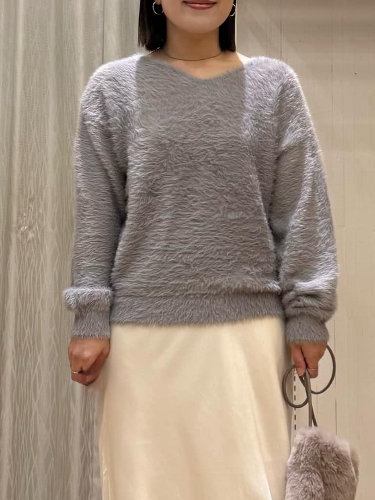 chさんの「THE SHOP TK｜【華やかで柔らか】ふわふわフェザーニット/洗える・前後2WAY」を使ったコーディネート