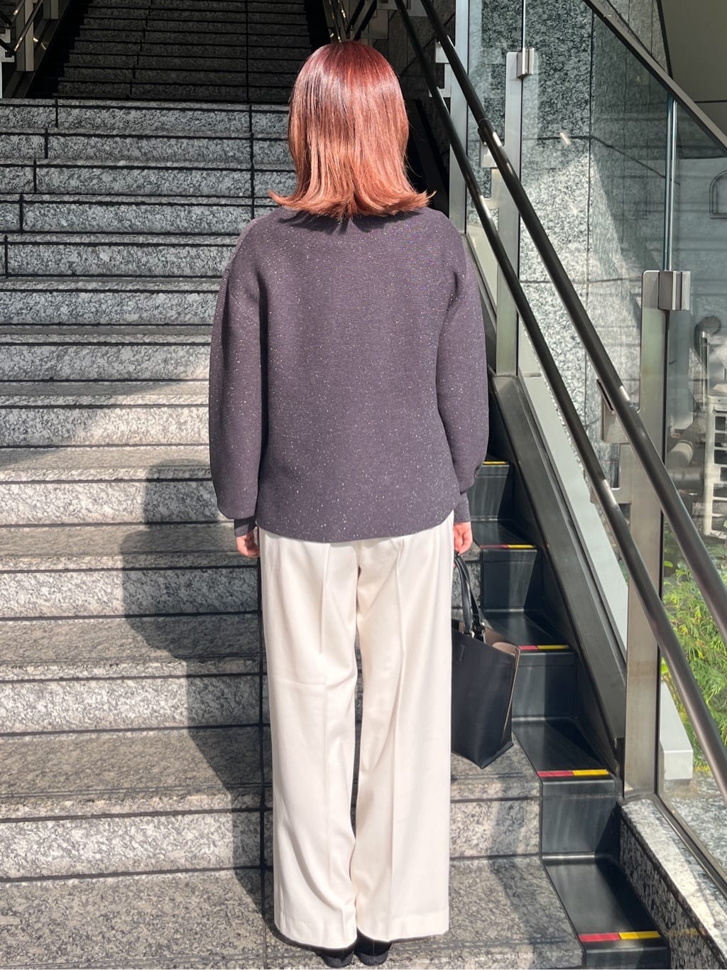 HANNAさんの「OPAQUE.CLIP｜ラメガーターボートネックニット【洗濯機OK】」を使ったコーディネート
