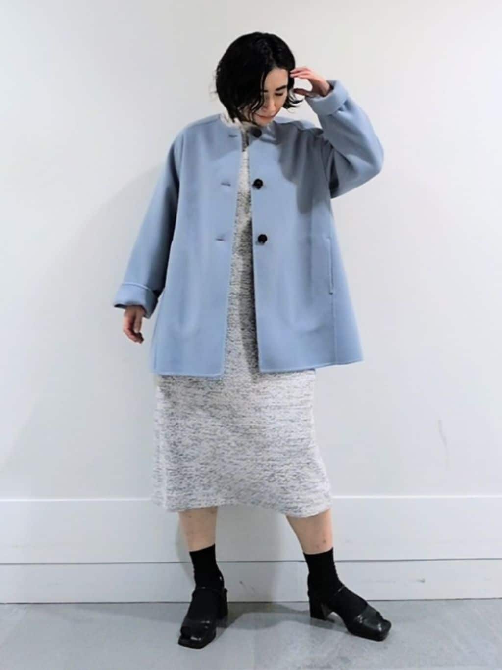 ミズタさんの「UNTITLED｜【ミディ丈/軽やか】セミラグランリバー コート」を使ったコーディネート