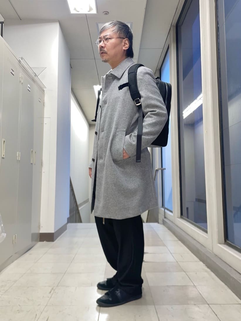 MAKOTO AIさんの「TAKEO KIKUCHI｜カシミヤブレンド ビーバー調ステンカラーコート」を使ったコーディネート