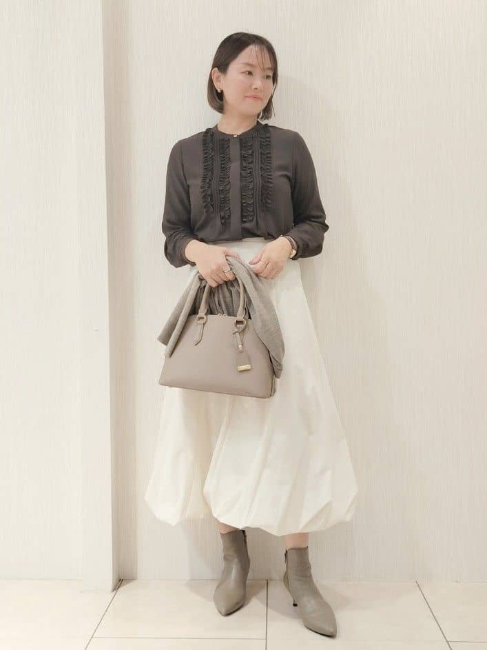 naokoさんの「UNTITLED｜【アンサンブル可/洗える/ボタンなし】シルクウールカシミヤ 着流しカーディガン」を使ったコーディネート