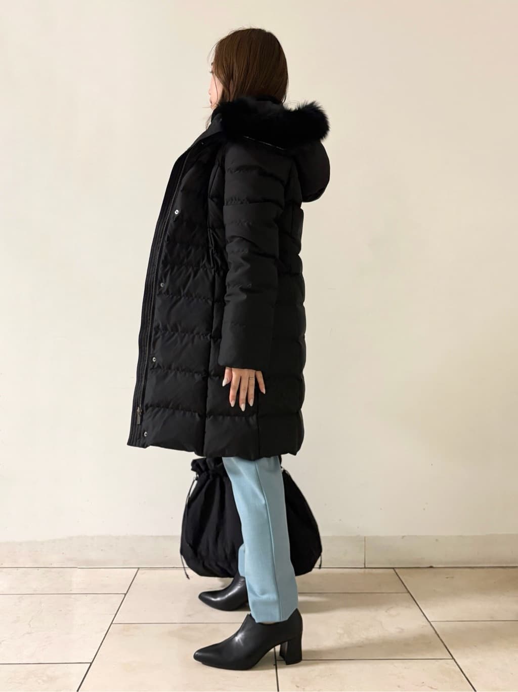 kahoさんの「INDIVI｜【名品／撥水／抗菌防臭】ロング丈リサイクルダウンコート」を使ったコーディネート