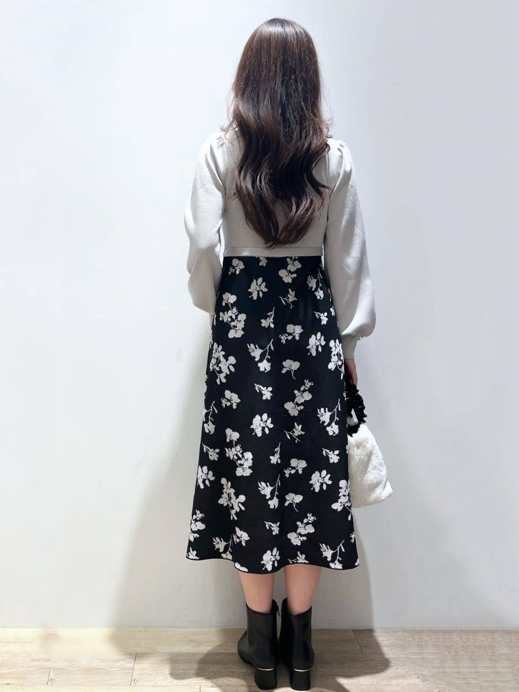 Mimさんの「index｜トリプルリングビジューネックレス」を使ったコーディネート