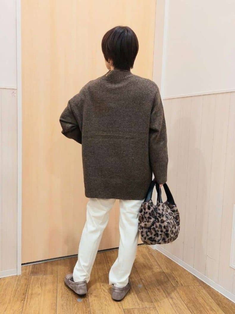 Kさんの「SHOO･LA･RUE｜【S-LL】ゆるシルエットな メランジタートルニット」を使ったコーディネート