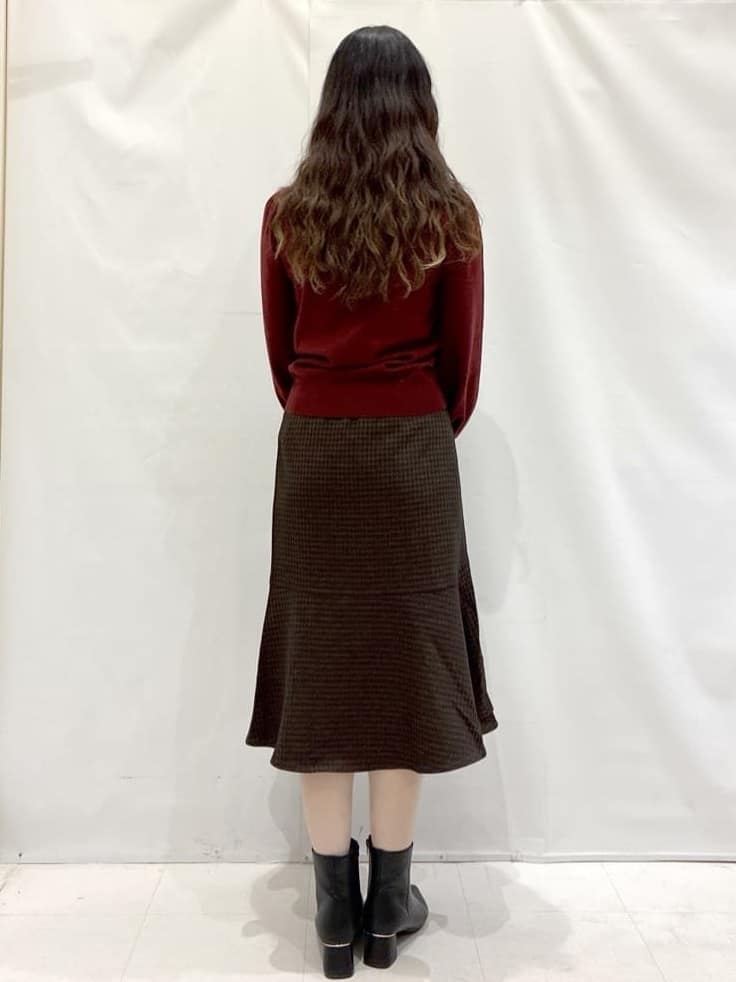 komaさんの「OPAQUE.CLIP｜ゴールドパーツ付きボウタイニット【洗濯機OK】《10col／XS～LL》」を使ったコーディネート