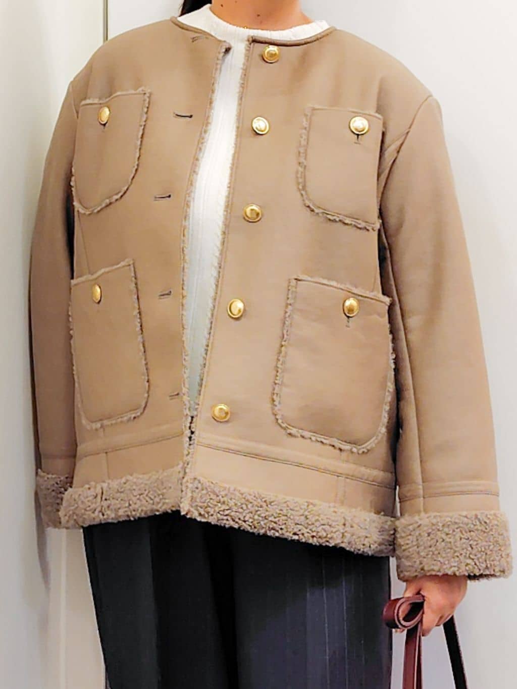 こんちゃんさんの「grove｜【2点SET/体型カバー】透け感とレイヤードで大人の遊び心を、ビスチェSET UP」を使ったコーディネート