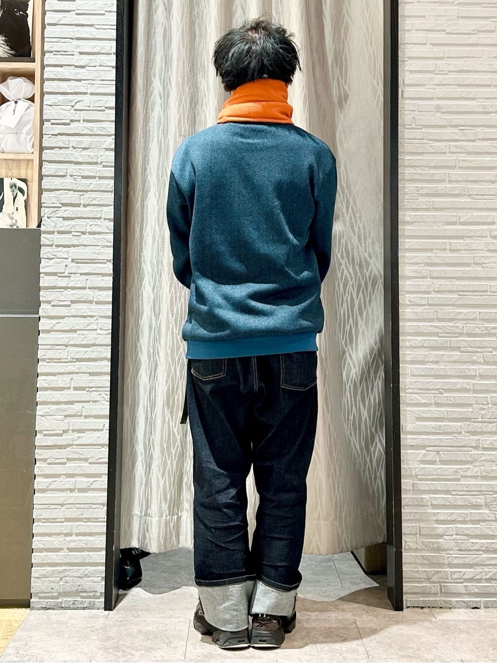 KENJI Iさんの「THE SHOP TK｜【裏起毛で暖かい】レトロフリーススウェット 洗濯機OK」を使ったコーディネート