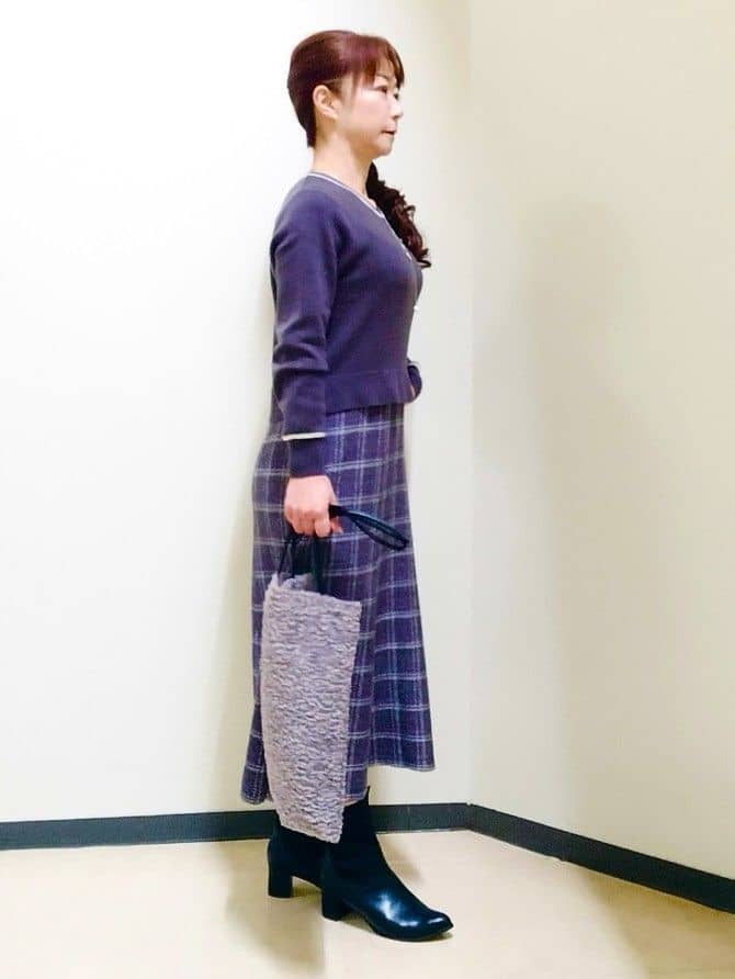 花さんの「Reflect｜【コートインでもすっきり◎】チェック柄ニットドッキングワンピース」を使ったコーディネート