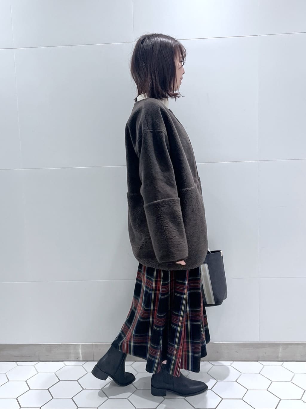 Makinoさんの「Dessin｜【2WAY】フェイクムートンコート」を使ったコーディネート