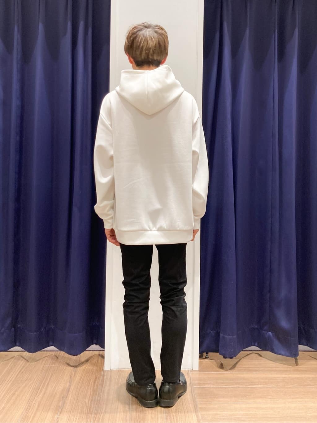 つーじーさんの「THE SHOP TK｜ウーリックシングルPジャケット」を使ったコーディネート