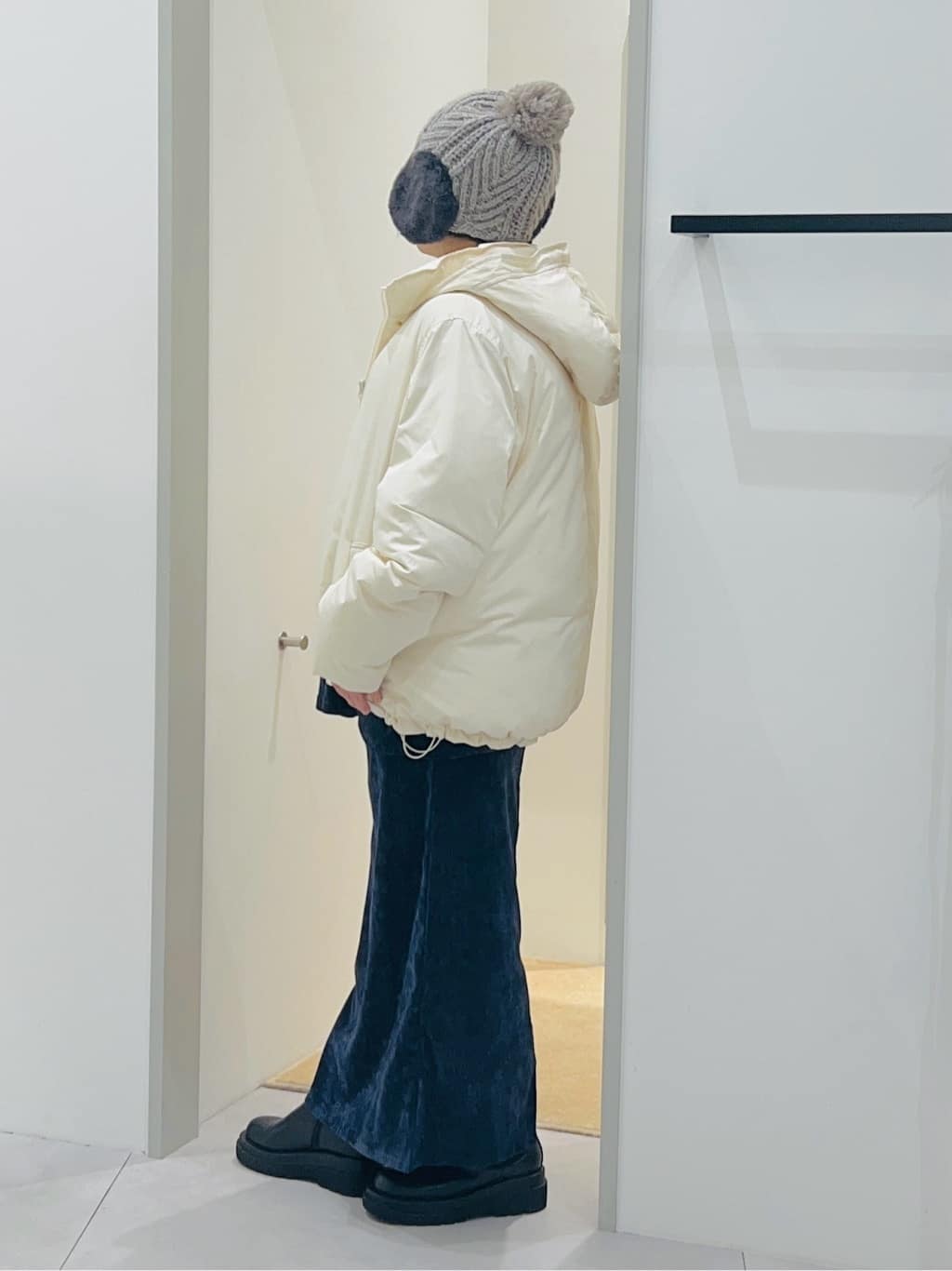 タナさんの「THE SHOP TK｜【ぎゅっとされているような暖かさ】撥水中綿ブルゾン」を使ったコーディネート