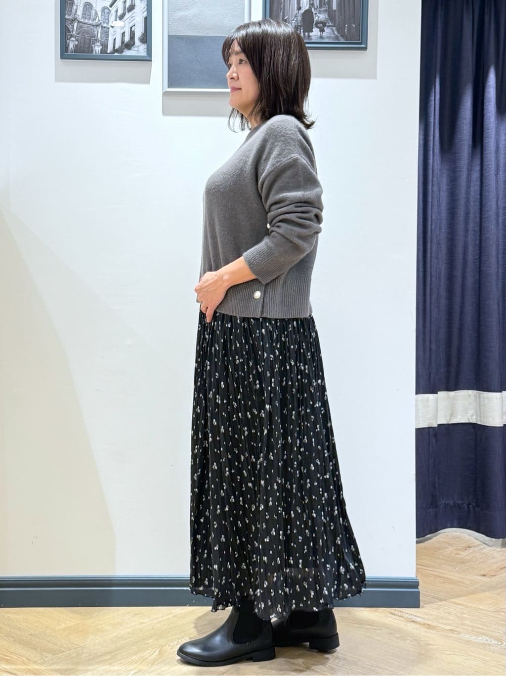 Lilyさんの「grove｜花柄アソートプリーツスカート」を使ったコーディネート