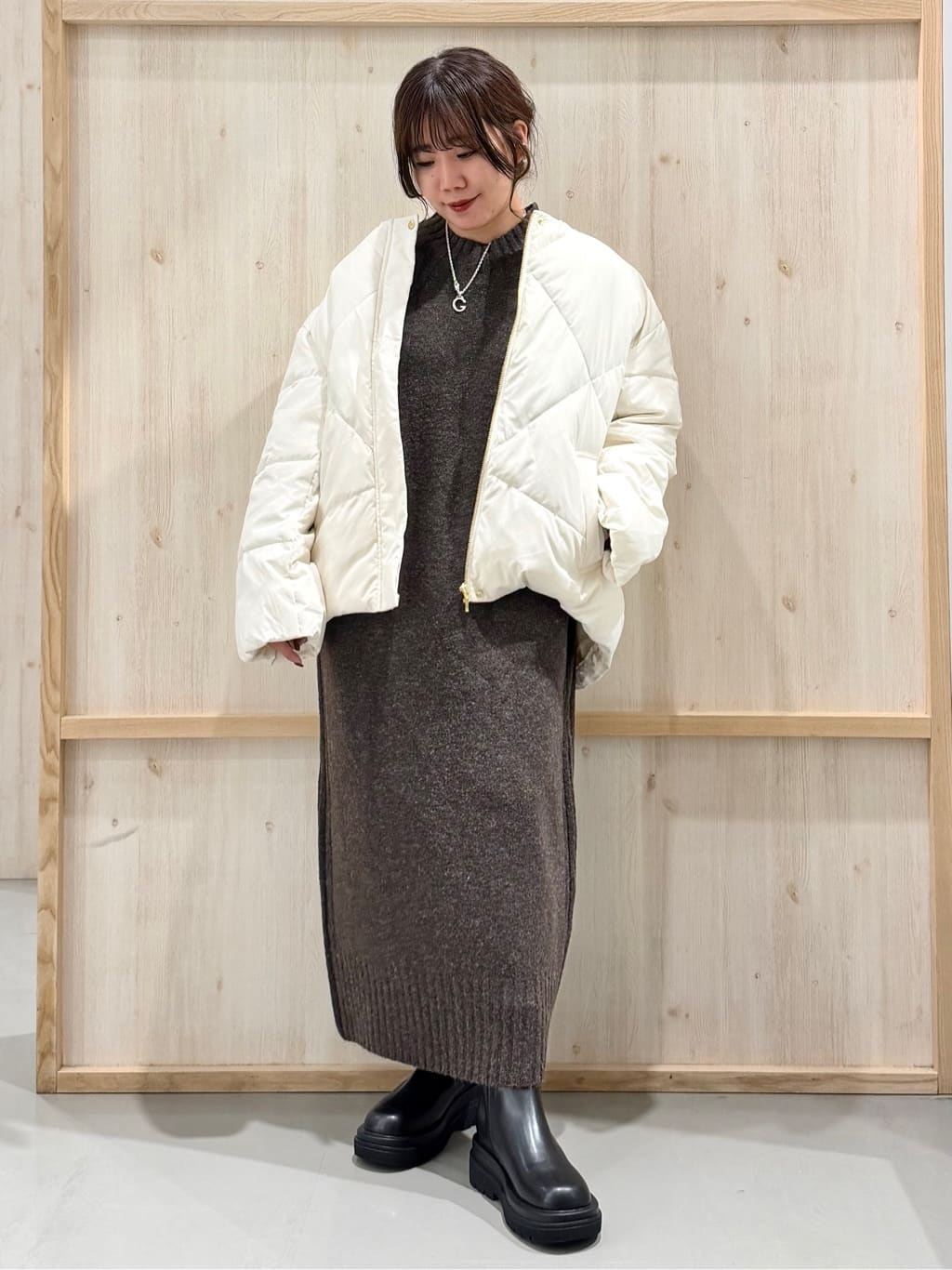 nanaさんの「THE SHOP TK｜きれいめにもカジュアルにも ノーカラーキルトジャケット」を使ったコーディネート