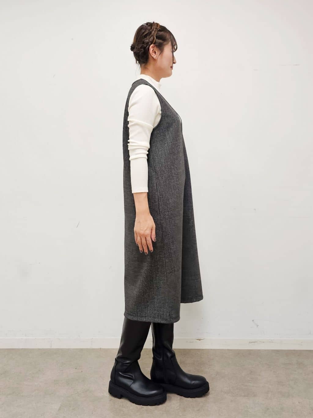 ゆゆさんの「SHOO･LA･RUE｜【2点セット/洗濯機可】時短でコーデが決まる ジャンドレ+リブインナー」を使ったコーディネート