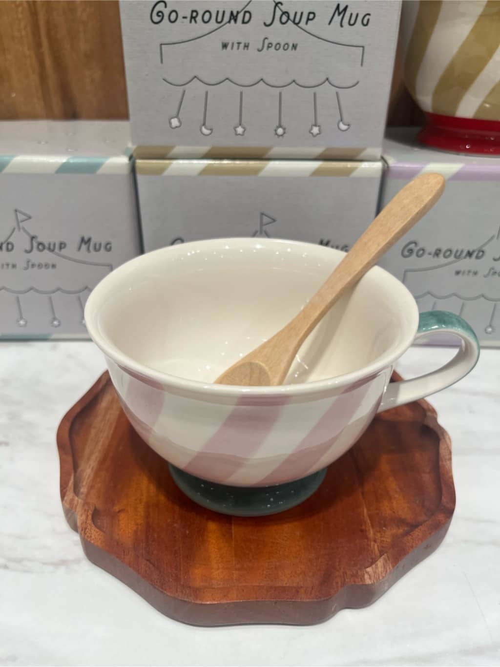 アリオ川口さんの「212 KITCHEN STORE｜ゴーランド スープマグ BE&times;RD」を使ったコーディネート