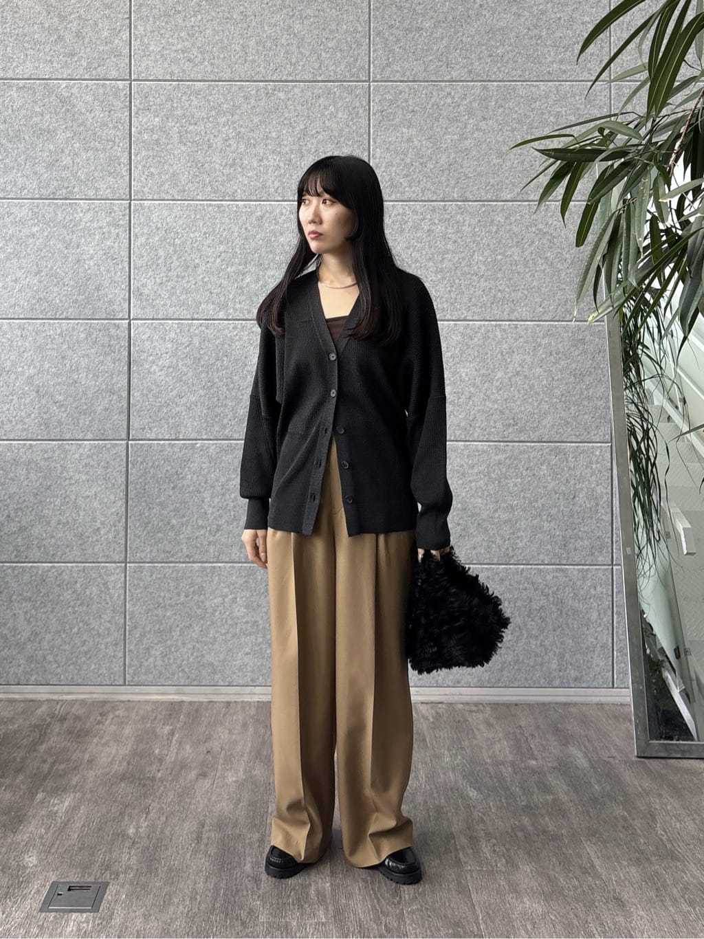 rinaさんの「INDIVI｜Timeless｜モードスラックス」を使ったコーディネート
