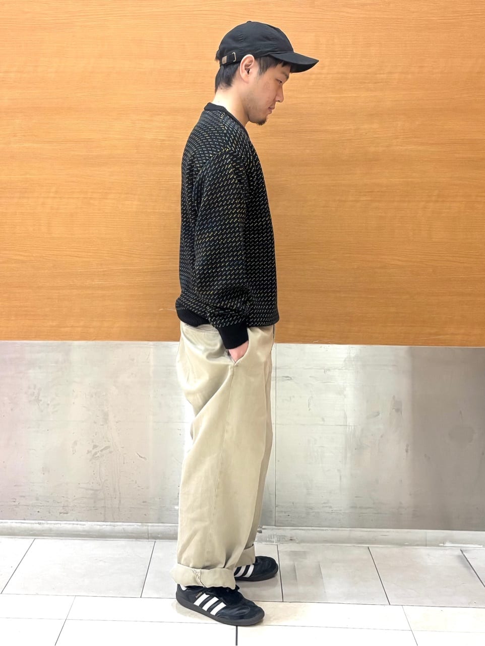タニさんの「THE SHOP TK｜バーズアイグラデーションニット 洗濯機OK／ユニセックスでおすすめ！」を使ったコーディネート
