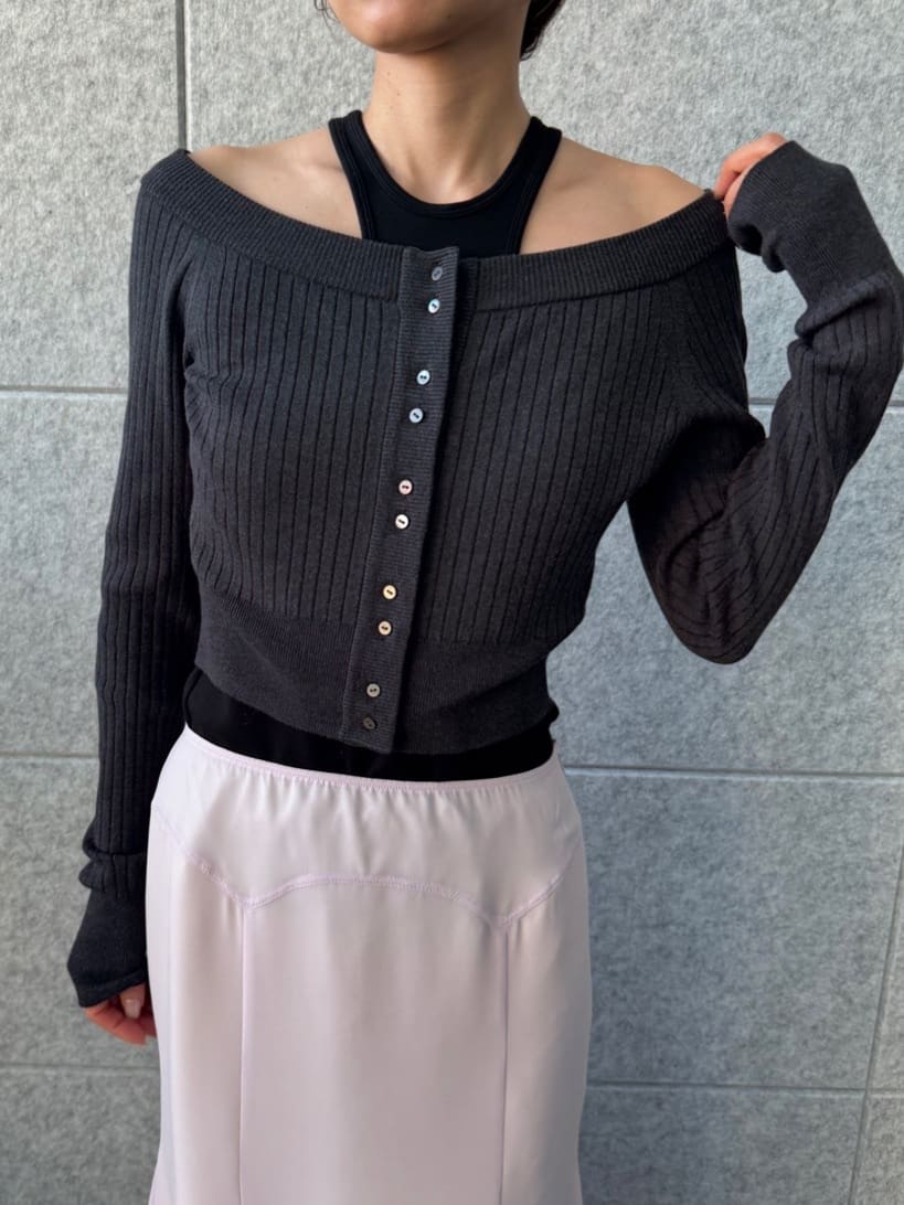 designer yukaさんの「CODE A｜short cardigan」を使ったコーディネート