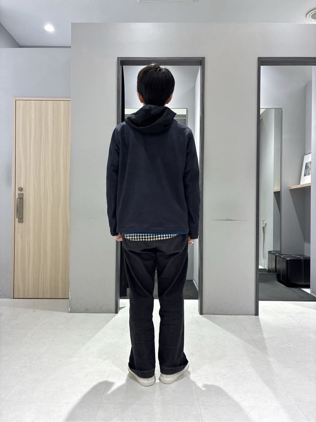 わいずみさんの「TAKEO KIKUCHI｜【JUST ONE LAYER】ダウンファブリック ジップアップ フード ブルゾン」を使ったコーディネート