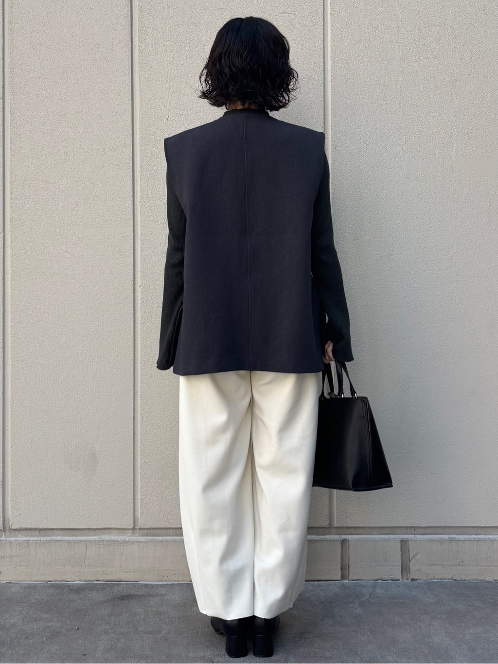 mhさんの「OPAQUE.CLIP｜イージーワイドパンツ【洗濯機OK】」を使ったコーディネート