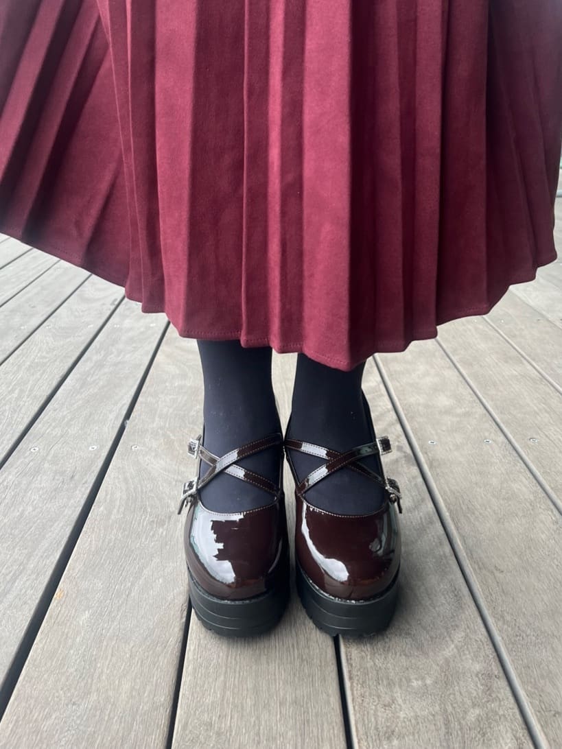 あゆみんさんの「ESPERANZA｜厚底キラキラダブルストラップパンプス」を使ったコーディネート