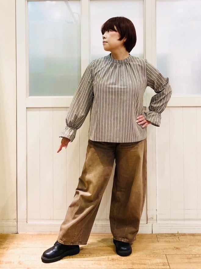 YYYさんの「SHOO･LA･RUE｜フェザーVネックカーディガン」を使ったコーディネート