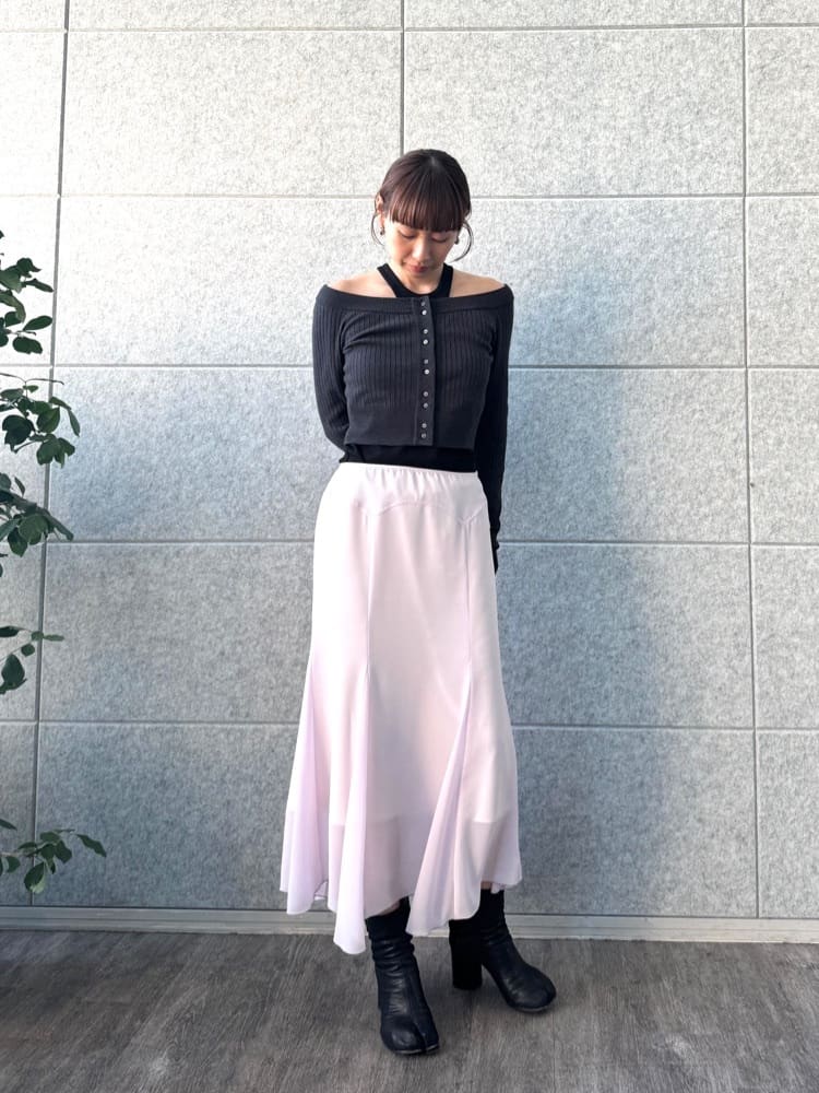 designer yukaさんの「CODE A｜short cardigan」を使ったコーディネート