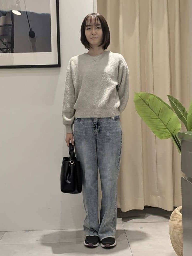 なめさんの「THE SHOP TK｜【洗える】上品にきらめく フェザーラメニット」を使ったコーディネート
