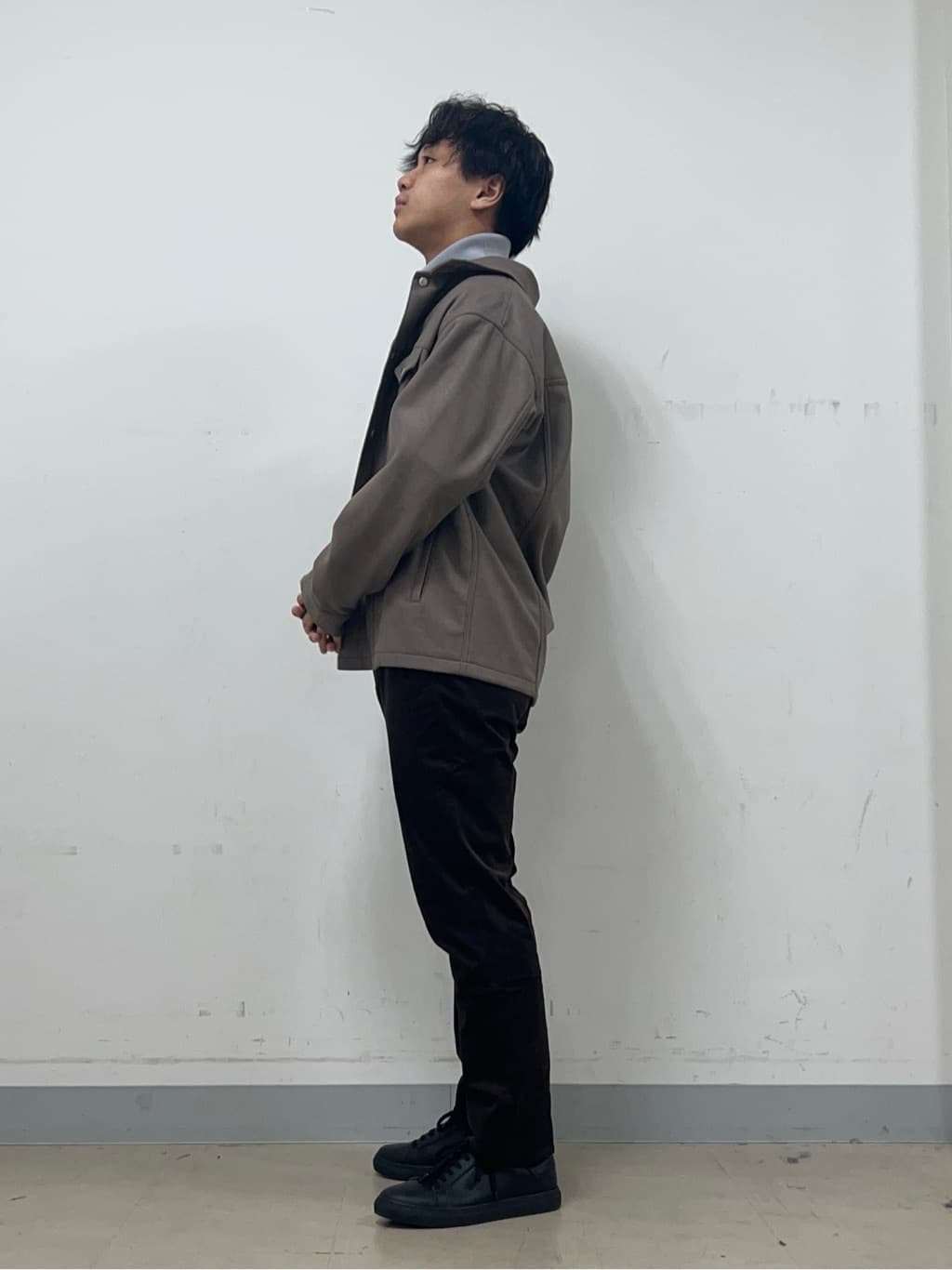 Hiroさんの「TAKEO KIKUCHI｜アンチピリング タートルネック ニット」を使ったコーディネート