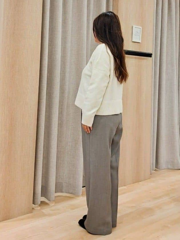 ふるさんの「grove｜【洗える】レイヤードにもおすすめ！サイド釦ニット」を使ったコーディネート