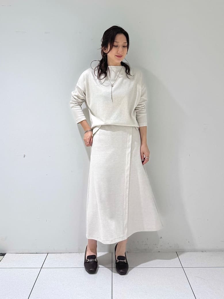 そんさんの「INDIVI｜【名品／撥水／抗菌防臭】ショート丈リサイクルダウンコート」を使ったコーディネート