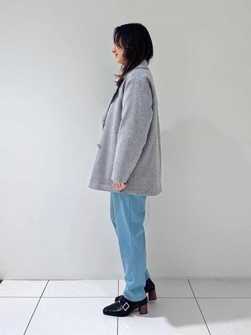 そんさんの「INDIVI｜【軽やか／ゆったり】ウール混ショートトレンチコート」を使ったコーディネート